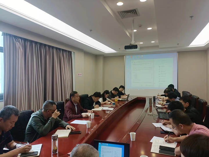 集团总部召开合规治理员履职座谈会